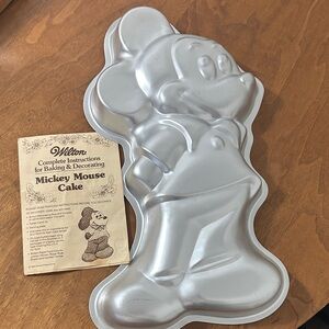 Wilton Silver Mickey Mouse Baking Mold